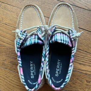New without box girls Sperry Top-Sider. Size 1.